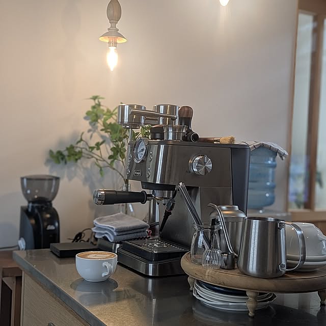 Kitchen,コーヒーのある暮らし,造作キッチンカウンター,デロンギem450,デロンギエスプレッソマシン,solisグラインダー,ICCA yukkyの部屋