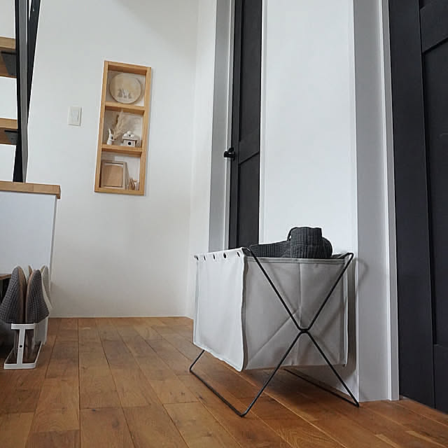 カバン置き場,カバン置き,カバン収納,カバンの置き場所,ときめきアイテム,収納,ベストコ,ベストコのある暮らし,フロアーラック,カフェ風インテリア,注文住宅,マイホーム記録,カフェのような空間を目指したい,マイホーム ss.my_homeの部屋