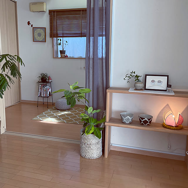 On Walls,床にものを置かない,余白のある空間,片付けやすい工夫,北欧インテリア,hyggeな暮らし taka17cafeの部屋