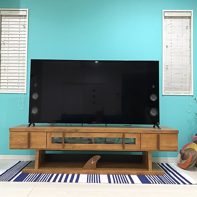 Lounge,フィン型置き時計,フィン,ウッドブラインド,ブラインド木製,カリフォルニアスタイル,ALOHA,西海岸インテリア,sea,サーファーズハウス,緑のある暮らし,seaside style,緑のある生活,緑のある空間,西海岸,california,ブルー,オリーブの鉢 nozomiiの部屋