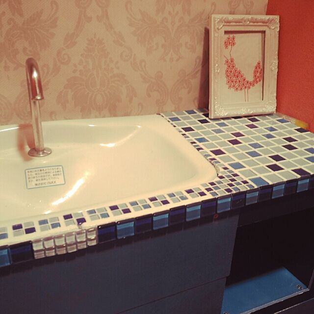 Bathroom,DIY,トイレタンクを隠す,ダイソーのガラスタイル,ヨーロッパ,DIY初心者 Miyukiの部屋