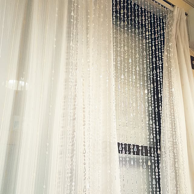 Entrance,白のチカラ,窓,カーテン,ビーズのれん,賃貸アパート,一人暮らし,カメラマークが出たので,いいねありがとうございます♡ ssan-11.mの部屋