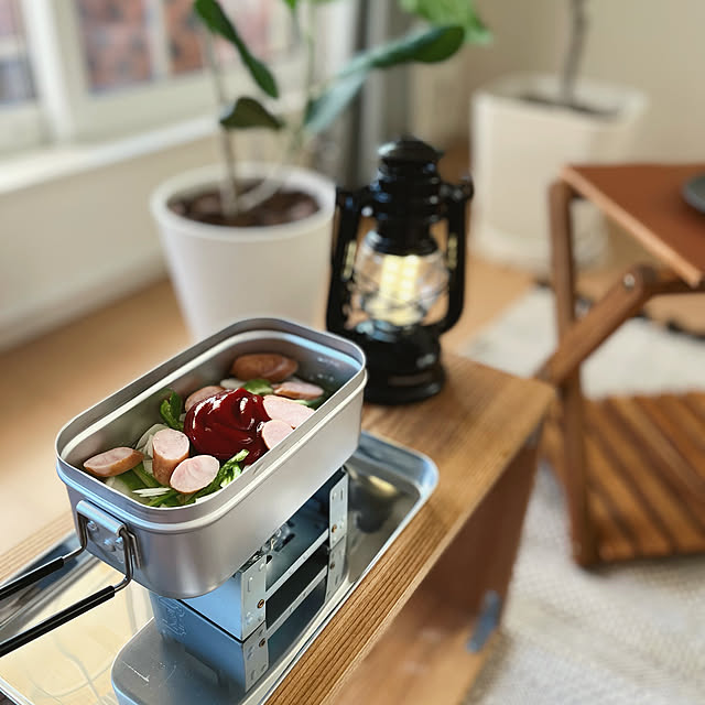メスティン料理,家でも楽しく,ダイソー,いいね♪いつもありがとうございます❤️,ペンダントライトDIY,ひとり暮らしをとことん楽しむ！,ランタン照明,一人暮らし,My Desk matteaの部屋