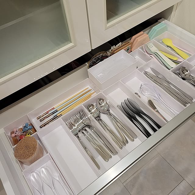 Kitchen,カトラリー収納,ダイソー,小物ケース,フィット,スプーン＆フォーク,コースター収納,お箸収納,箸置き,最低限のモノで暮らしたい,ゆとりある暮らし,スッキリ暮らしたい,断捨離,思いきって断捨離 maruの部屋