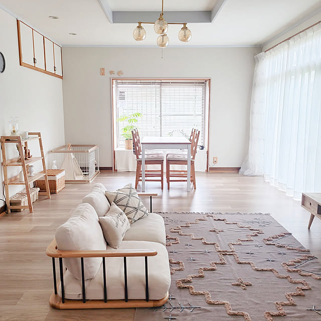 Lounge,くすみカラー,賃貸インテリア,古い家を楽しむ,ナチュラルインテリア,プチプラインテリア♪,丁寧な暮らし,原状回復DIY,セリアリメイクシート,ブルーグレー,クッションフロアDIY,ペンダントライト,コットンラグ,インドラグ,いつも見て頂きありがとうございます♡,後ほどゆっくりお邪魔します♡,コメントはお気遣いなくです(´˘`*),連投します！,イベント参加します♡,いいね押し逃げごめんなさい(>_<) RinRinの部屋