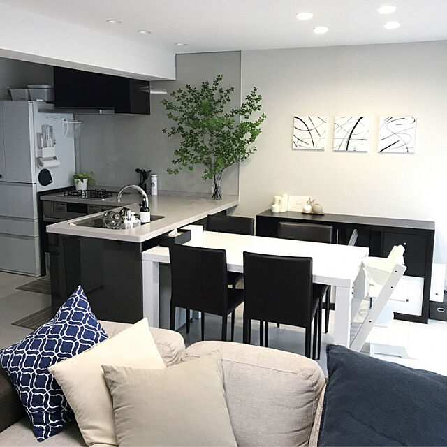 Overview,L字型キッチン,オープンキッチン,緑のある暮らし,整理整頓,リビングダイニング,暮らしやすく,IKEA,ダークブラウン×白 chi__ro0926の部屋