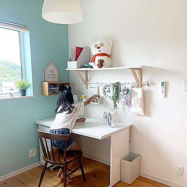 壁面収納,収納,シンプル,マイホーム,注文住宅,吊るす収納,暮らしを楽しむ,こどもと暮らす,シンプルな暮らし,シンプルホーム,IG→kana_home,おうち時間,My Desk kana_homeの部屋