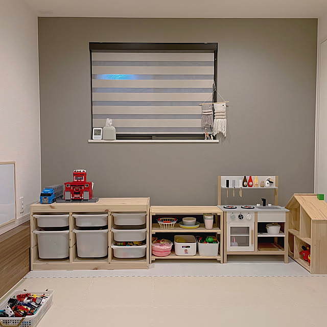 Overview,IKEAトロファスト,おままごとキッチン,おもちゃ部屋,おもちゃ収納,キッズスペース(和室),ナチュラル,インテリア,ウォルナット,シンプルが好き,シンプルインテリア,お気に入りの物,シンプルな暮らし,マイホーム記録,子どものいる暮らし,スキップフロアのある家 saoの部屋
