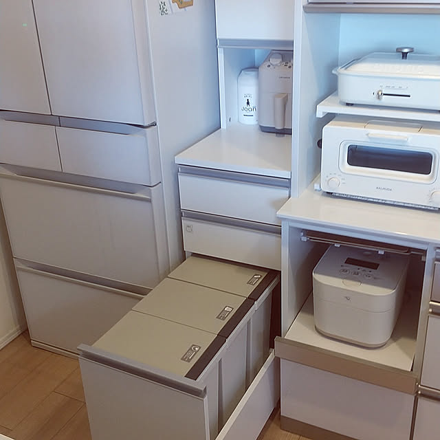 Kitchen,買ってよかったもの,幼稚園児,子供のいる暮らし,マンションインテリア,シンプルインテリア,分別ゴミ箱,dinos(ディノス),バルミューダ トースター,ブルーノホットプレート,エアオーブン,レコルト,STAN.,ホワイトインテリア Sakuraの部屋