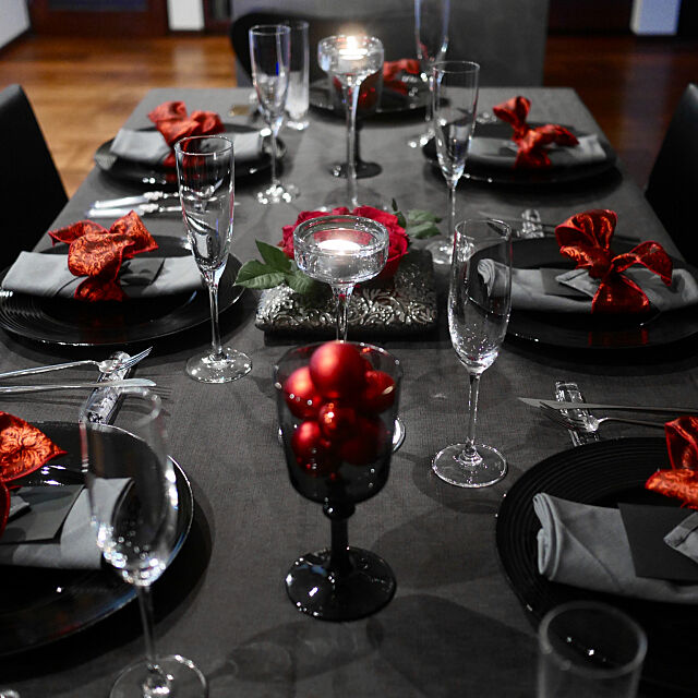 Lounge,ワインパーティー,ダイニング,うちごはん,テーブルコーディネート,ホームパーティー,フラワーアレンジメント,家ご飯,テーブルセッティング,ワイン,ワイン好き,クリスマステーブルコーディネート,クリスマスコーディネート,クリスマス mayuの部屋