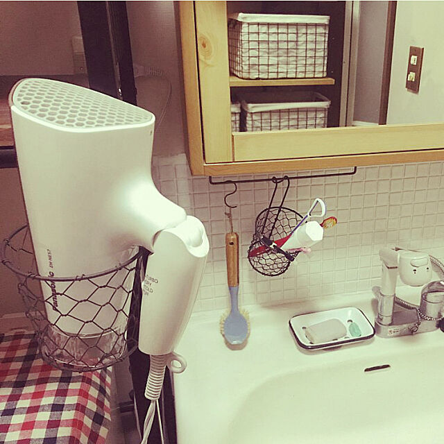 洗面スペース,歯ブラシ収納,ドライヤー収納 kobito_houseの部屋