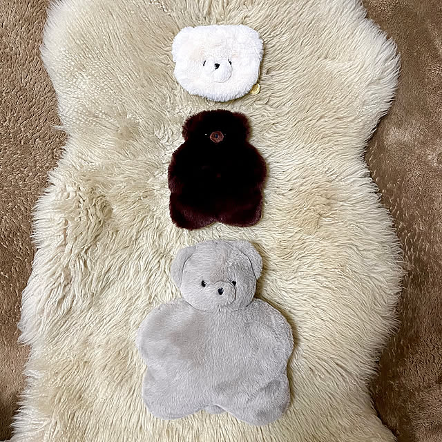 Bedroom,ムートン,くま,繰り返し使える,冬支度,寒さ対策,買ってよかったもの,愛用品,エコな暮らし,カイロ,サステナブルな暮らし,サステナブル,あったかグッズ,お気に入り,癒し,おうち時間,暮らしの一コマ oの部屋
