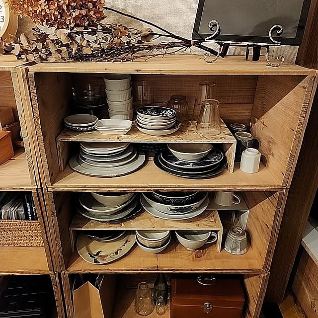 My Shelf,食器棚,賃貸,りんご箱,2DK,一人暮らし,器,器が好き,ドライフラワー taeraの部屋