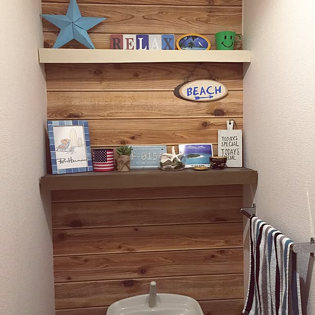 Bathroom,ティンバーンスター,ロンハーマン風,トイレ,壁紙屋本舗,カリフォルニアスタイル,西海岸風,板壁風,セリア,突っ張り棒,コンテスト参加用 saripontanの部屋