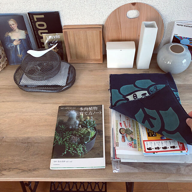 My Shelf,クラフト石川 (白 花瓶),MUJI 雑貨,暮らしの知恵,賃貸でも楽しく♪,積水ハウス,フォロワーさんありがとう⠒̫⃝♡♡,良いね⑅◡̈*ありがとうございます♡,手ぬぐい,IKEA 雑貨 Rororiの部屋
