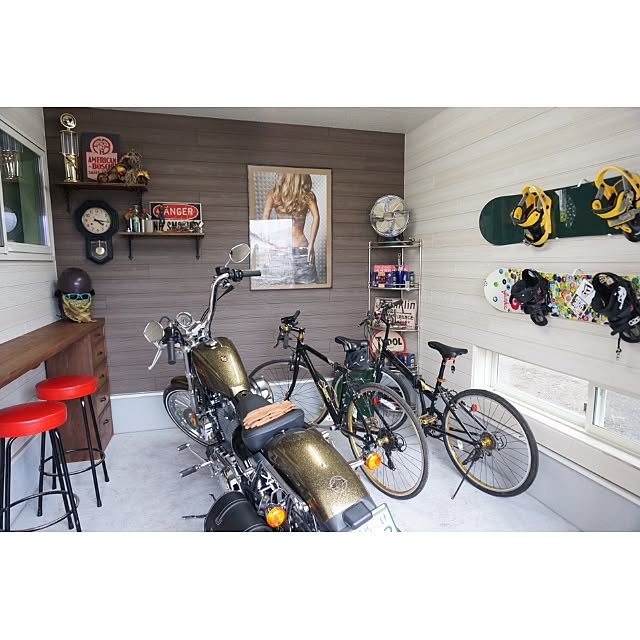 Entrance,キャデラック自転車,ハーレー,バイクガレージ,カウンター,ディスプレイ棚 h-1o0の部屋