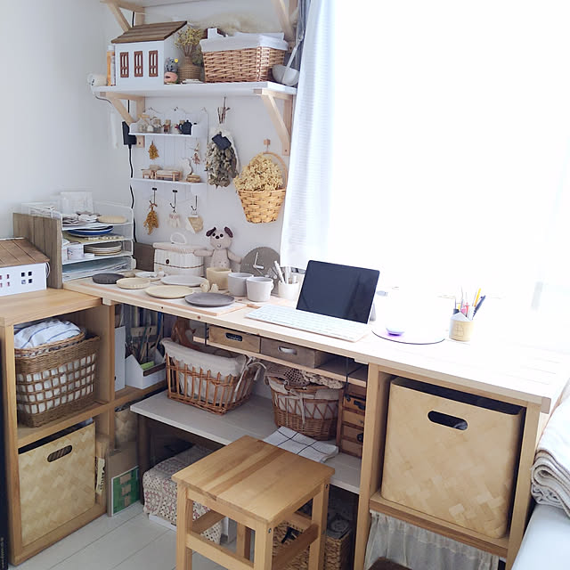 My Desk,ナチュラル,みなさんの素敵な作品♡,ディスプレイ,いつもありがとうございます♡,うつわ好き,作業台,リビングの一角,配置替え,アトリエが欲しい,DIY,1×4材,かごが好き♡,木のぬくもり,salut!,IKEA,ハンドメイド材料収納,seria,ダイソー korokkoroの部屋