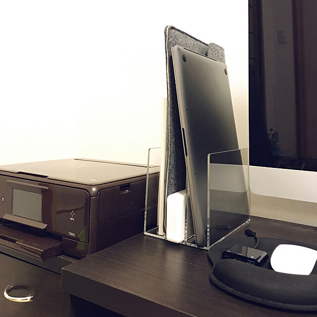 My Desk,ノートパソコン収納,パソコンデスク,無印良品 アクリル仕切りスタンド,無印良品 Norikoの部屋