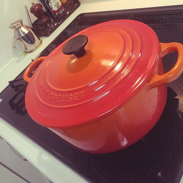 ルクルーゼ（Le Creuset）で毎日の食卓に華やかさをプラス | RoomClip