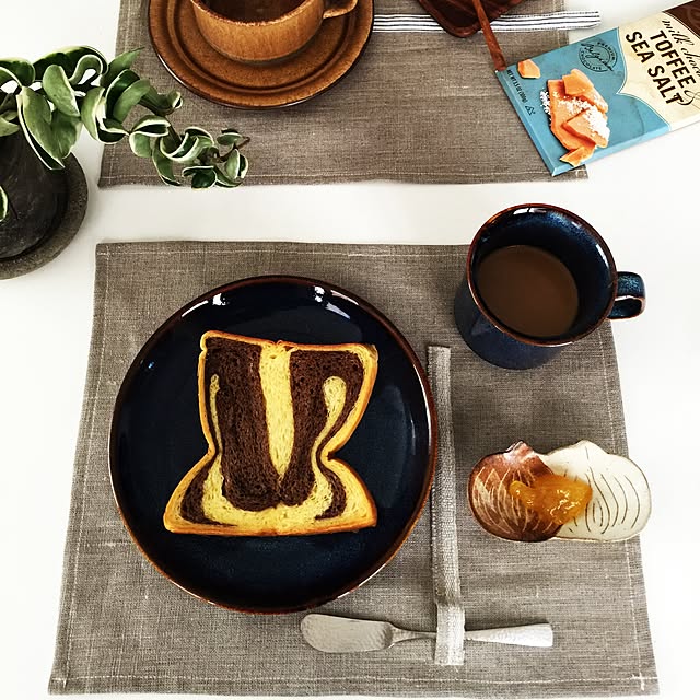 Kitchen,HOGANAS KERAMIK,リネンランチョンマット,ホヤ・カルノーサ,陶器,植物,リネン,ハンドメイド marley0209の部屋