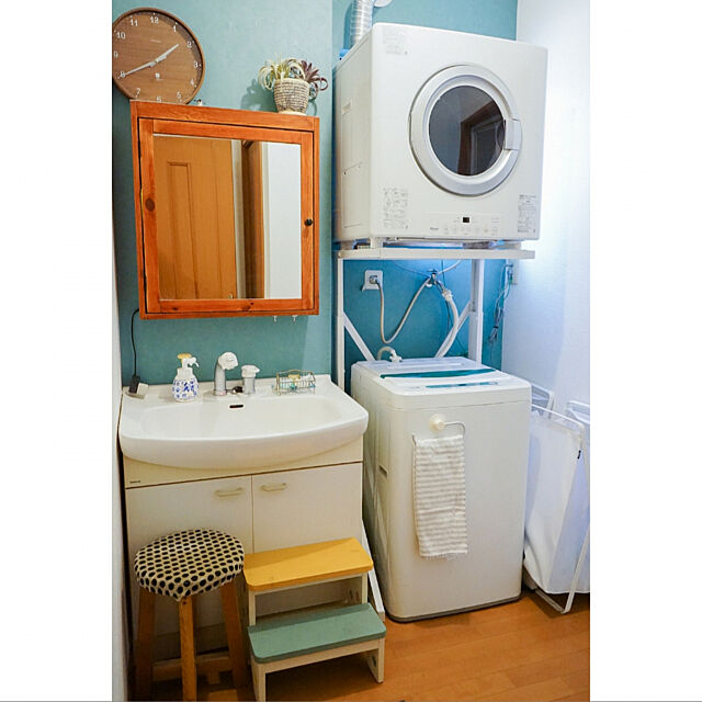 Bathroom,リンナイ,ガス乾燥機,乾太くん,中古住宅,ブルーグリーンの壁,IKEA,IKEA　ミラーキャビネット yuiiiの部屋