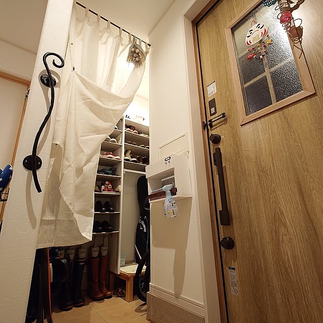 Entrance,ナチュラルカントリー,北欧風,塗り壁調壁紙,玄関,カーテン,目隠しカーテン mariの部屋