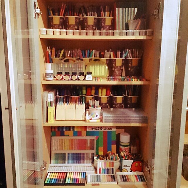 My Shelf,コレクション,文房具も好き,ダイソー,セリア,色鉛筆 nacchiの部屋