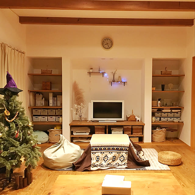 Lounge,パンパスグラス,シェルフ,ドライフラワー,テレビ周り,こたつ,北欧ナチュラル,山善,ナチュラルインテリア,ハロウィンツリー,山善アンバサダー pink-mapleの部屋