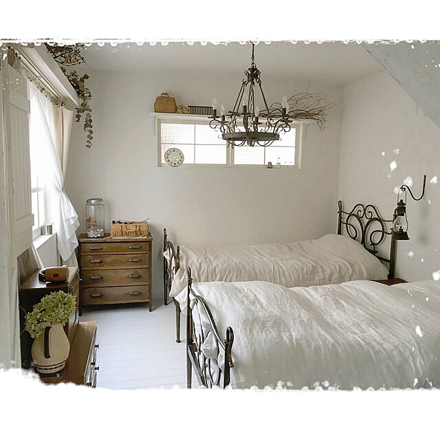シャンデリア,無印良品,リネンのある暮らし,漆喰壁DIY,Bedroom mocoの部屋