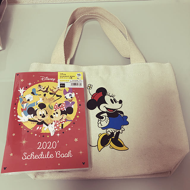 やっぱりディズニー,2020年手帳,Daiso,いいね押し逃げごめんなさい(>_<),嬉しいコメントありがとう(๑˃̵ᴗ˂̵),いつもご覧頂きありがとうございます,これからもよろしくお願いします⑅◡̈*,Bedroom shizuの部屋