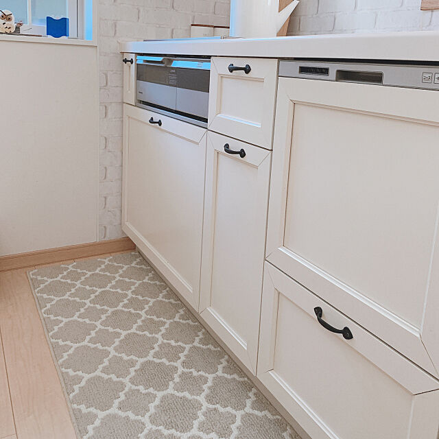 もっと快適なキッチンに 扉 壁 換気扇のリメイク集 Roomclip Mag 暮らしとインテリアのwebマガジン