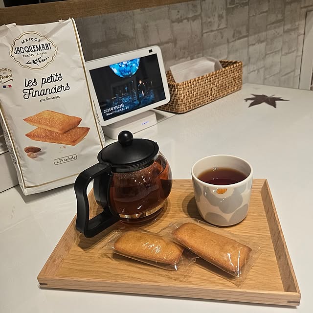 Lounge,お気に入りの器,アイシーグレー,マリメッコ,マリメッコマグ,ゴールドインテリア,無印良品,無印良品のトレー,コストコ購入品,ルイボスティー,ティータイム,マリメッコのある暮らし,ゴールドが好き,お気に入り,春ですね♪,フィナンシェ,おやつ時間,おやつタイム maruの部屋