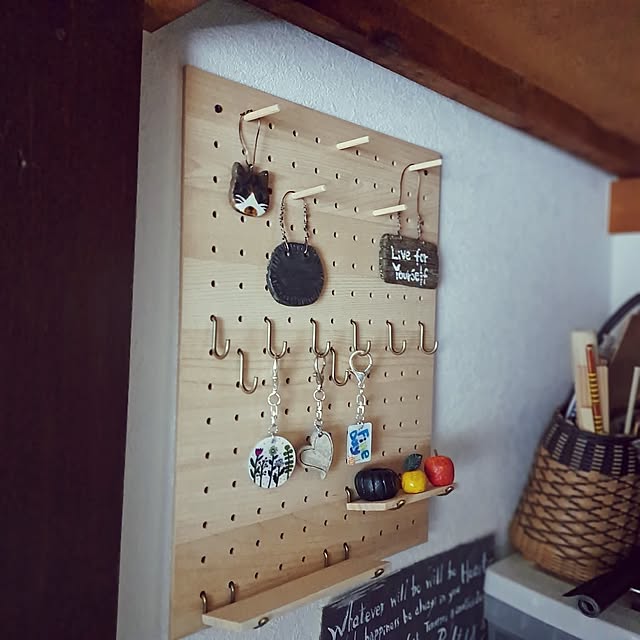 On Walls,ハンドメイド,手作り雑貨,暮らしを楽しむ,シンプルに暮らす,DIY好き,モノ作り好き,DAISOデザインボード shinoの部屋