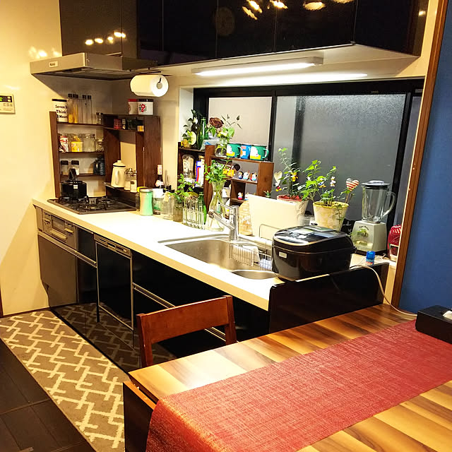 Kitchen,ニトリテーブルランナー,LIXILキッチン,黒が好き ritetsuyuRの部屋