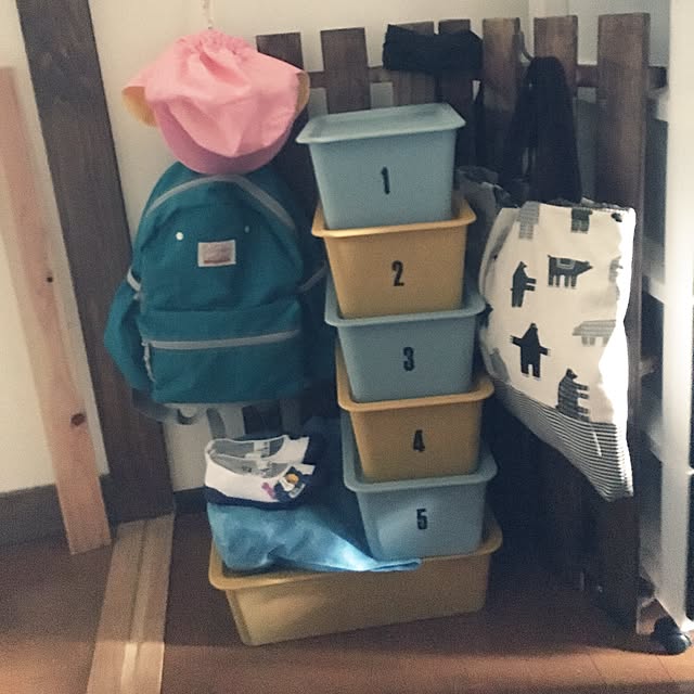 My Shelf,ステンシルシール,絵本袋,上靴,入園準備,すのこリメイク,スクエアボックス,狭すぎて引きで撮れません,セリア,DIY,ダイソー taruの部屋
