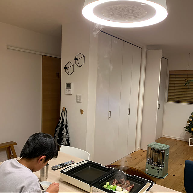 予防掃除,おうちごはん,こどもと暮らす,カフェ風インテリア,シンプルな暮らし,注文住宅,片付けやすい,快適,おうち時間,ナチュラル,シンプルホーム,インテリア,IG→kana_home,シンプル,マイホーム,暮らしを楽しむ,Kitchen kana_homeの部屋