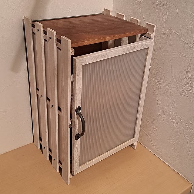 Entrance,目隠しアイデア,ハンドメイド,DIY,簡単DIY,DIY好き,簡単収納,マスク収納,マスク置き場,すのこ,すのこリメイク,すのこDIY,すのこ棚DIY,100均DIY,100均リメイク,プラダン,プラダン扉,プラダンリメイク sakura_3の部屋