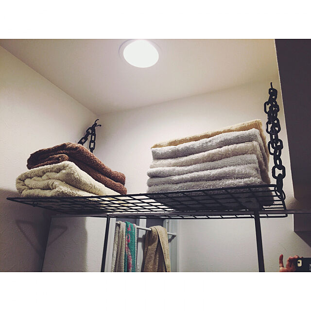 ナイスアイディア いろいろなもので脱衣所のタオルを収納 Roomclip Mag 暮らしとインテリアのwebマガジン