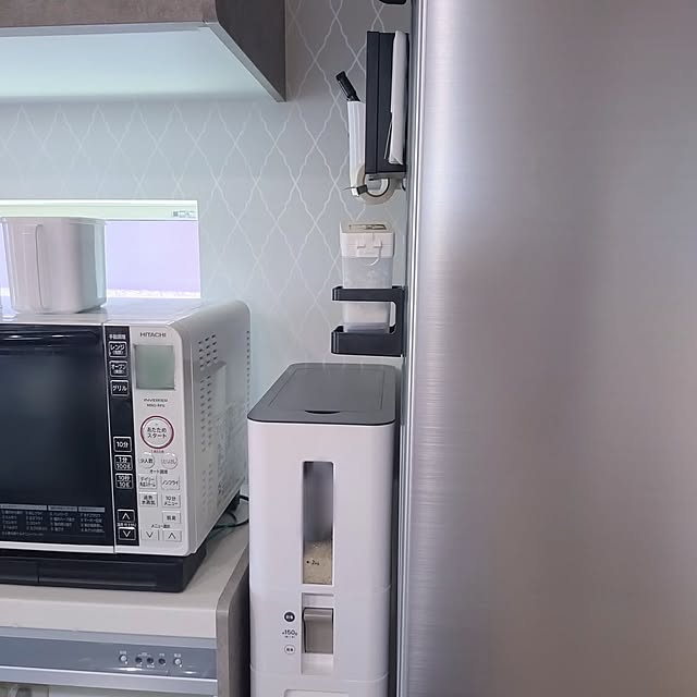 便利アイテム,lv3363,アクセントクロス,リリカラクロス,米びつ,計量米びつ,Kitchen ieteriorの部屋