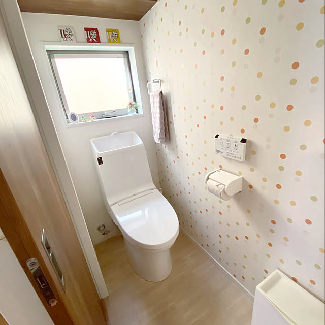 イベント参加,アクセントクロス,トイレ,引き戸,トイレのインテリア,Bathroom,掃除を楽に,リサラーソン,マイキー,トイレの窓辺ディスプレイ sasaeriの部屋