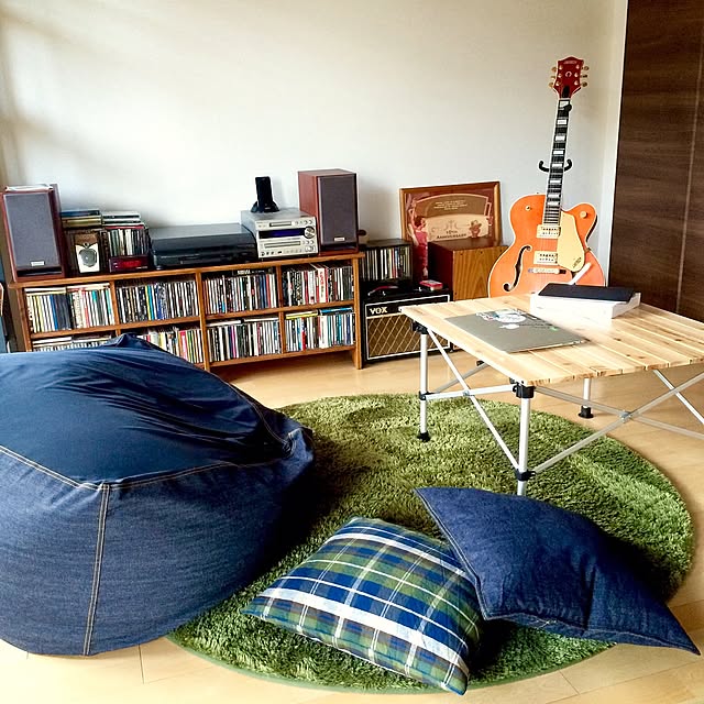 Lounge,無印良品,二人暮らし,コールマン,体にフィットするソファ,ポスター,CD,オーディオ,Gretsch,アウトドア someday-5の部屋