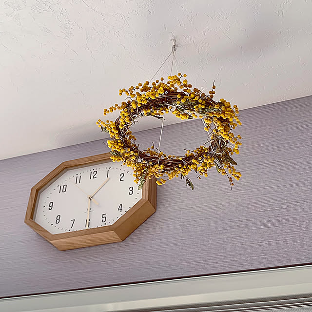 On Walls,グルーガン,リース,ミモザ,フライングリース,seria,プチプラインテリア,100均アイテム,Daiso,ニトリの時計 Minteaの部屋