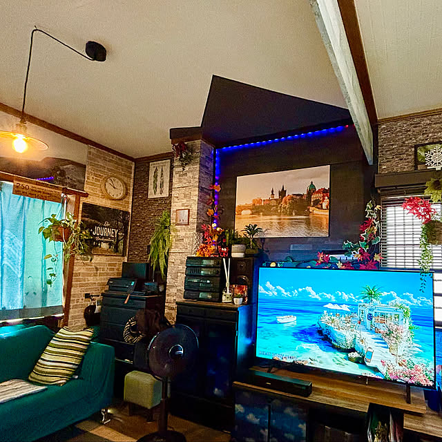 Lounge,ブラック,ブラックインテリア,音楽を聴きながら,海のある風景,キャンバスアート,一番好きな場所,秋モード,秋,アクアリウムのある暮らし,アクアリウム tututu0204の部屋