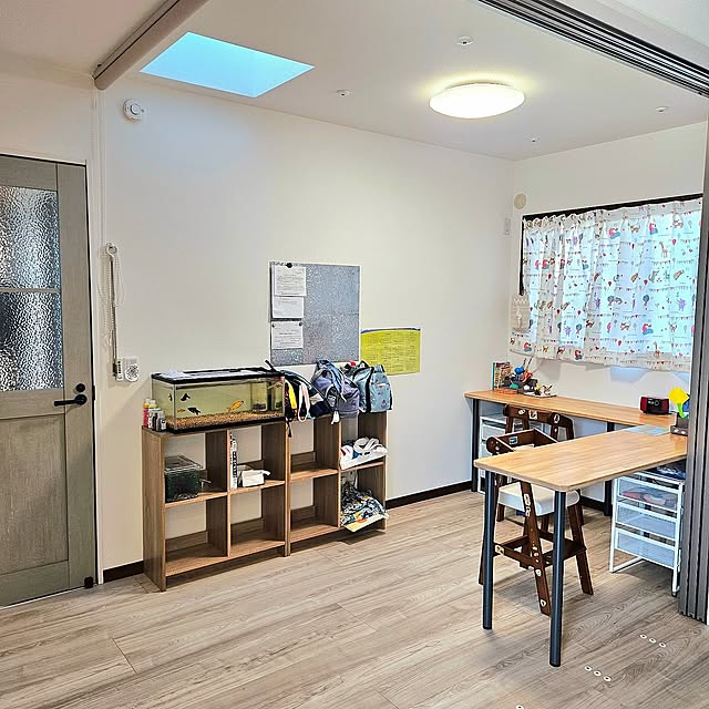 Overview,DIY,学習机,模様替え,学習デスク,L字デスク,キッチン横,リビング学習,学習スペース,新一年生,IKEA,イケア,本棚,金魚,水槽,マグネットボードDIY,セリア　ブリキプレート RAMIEの部屋