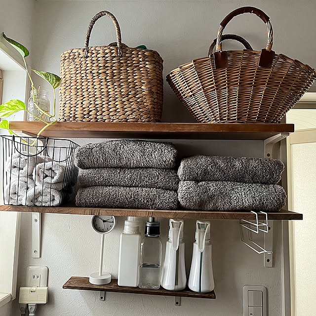 Bathroom,フラッフィータオル,家族も快適に,ふわふわタオル,Standard Products,水差しグリーン,シャンプー類ストック,かご収納,窓枠DIY,洗面所グッズ,スタンダードプロダクツ,カゴが好き♡ okkunの部屋