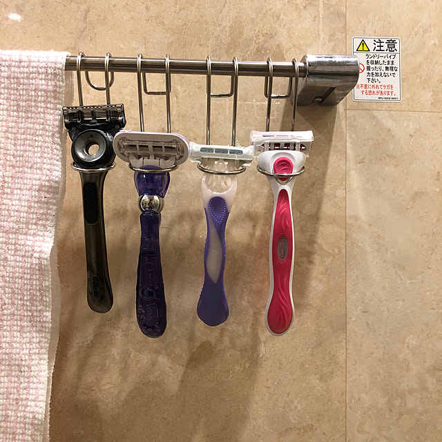 Bathroom,カミソリホルダー,カミソリ収納,ボトルフォルダー,いいねありがとうございます,無言フォローごめんなさい Fujikoの部屋