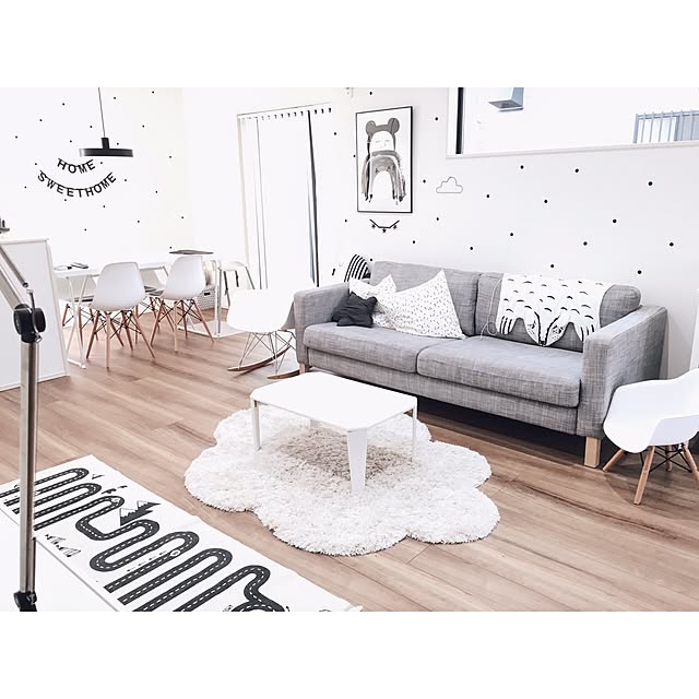 Overview,RoomClip Style,レターバナー,北欧,ポスター,ig☞chay_ttt,海外インテリアに憧れる,シンプル,ドット壁インテリア,IKEA,モノトーンインテリア,白黒,ミッフィー,モノトーン,凸ランプ,ウォールステッカー,こどもと暮らす。,リビング,アドベンチャーラグ,小さなお家,雲 chakiの部屋