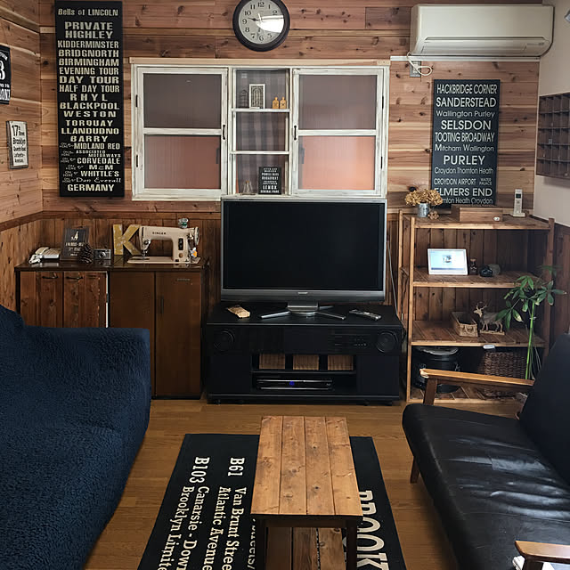 Lounge,壁DIY,窓枠 DIY,DIY,飾り棚DIY,パパの力作です^_^,セリア,腰板壁,棚DIY mikan3mamaの部屋