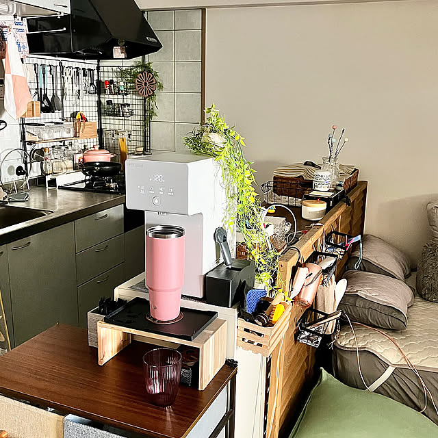 Overview,動きたくない,考えるのは面倒じゃない,ウォーターサーバー,水大量に飲むからこそ,ズボラーの真髄,動線最短,水筒に直入れ,ウォータースタンド,暮らしの投稿,見せて我が家のウォーターサーバー kagomamaの部屋