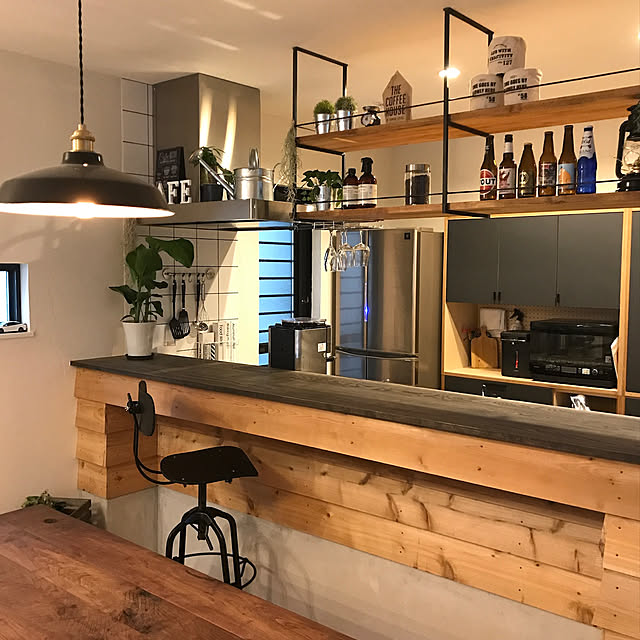 Kitchen,10000人の暮らし,カフェ風,吊り棚,100均,カウンターキッチン,SQUARE FURNITURE,ダイニングテーブル,すみだ珈琲,観葉植物のある暮らし,観葉植物,CRUSH CRASH PROJECT,カフェ風インテリア Mossanの部屋